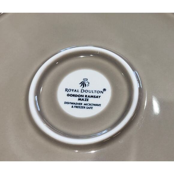 Royal Doulton Gordon Ramsey Maze Platter 13" Color: Taupe/Light Gray - Picture 9 of 13